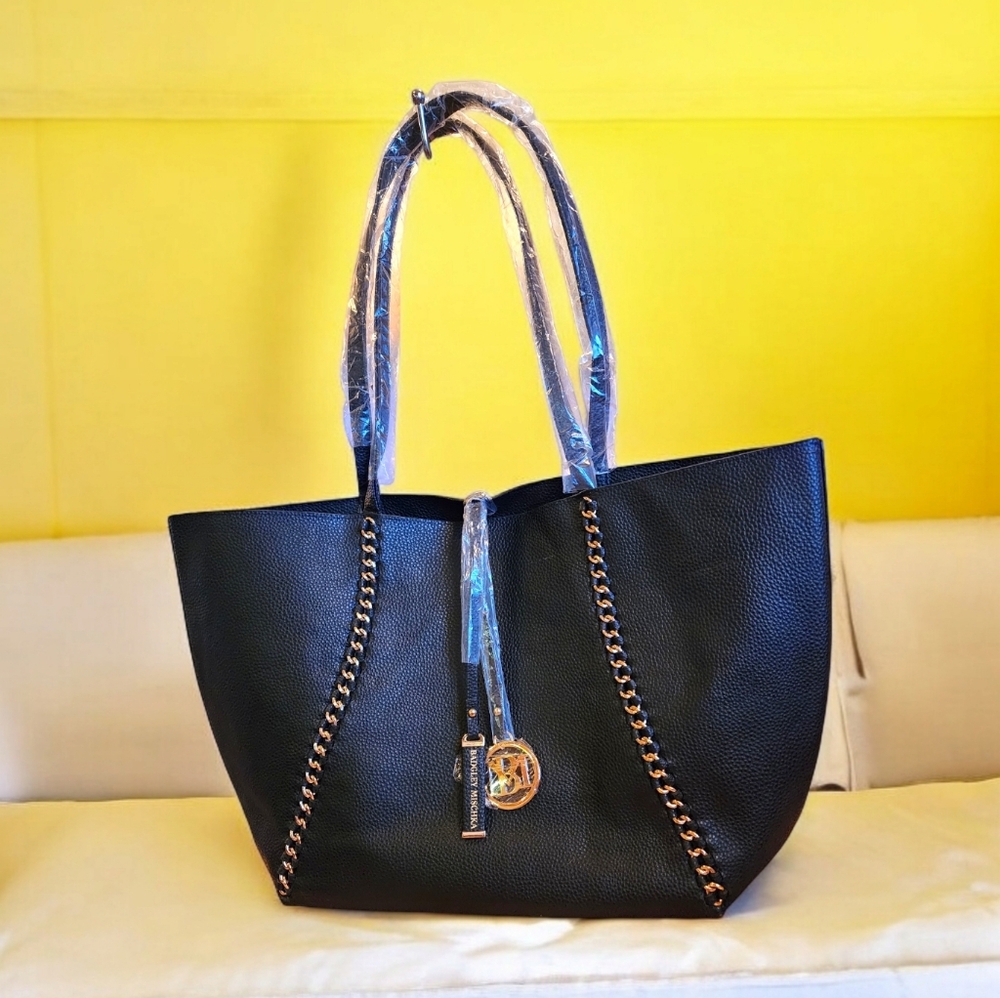 Badgley Mischka Decorative Chain Tote Bag Black Pebbled Vegan Leather